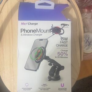 Black Phone Mount & Wireless Charger